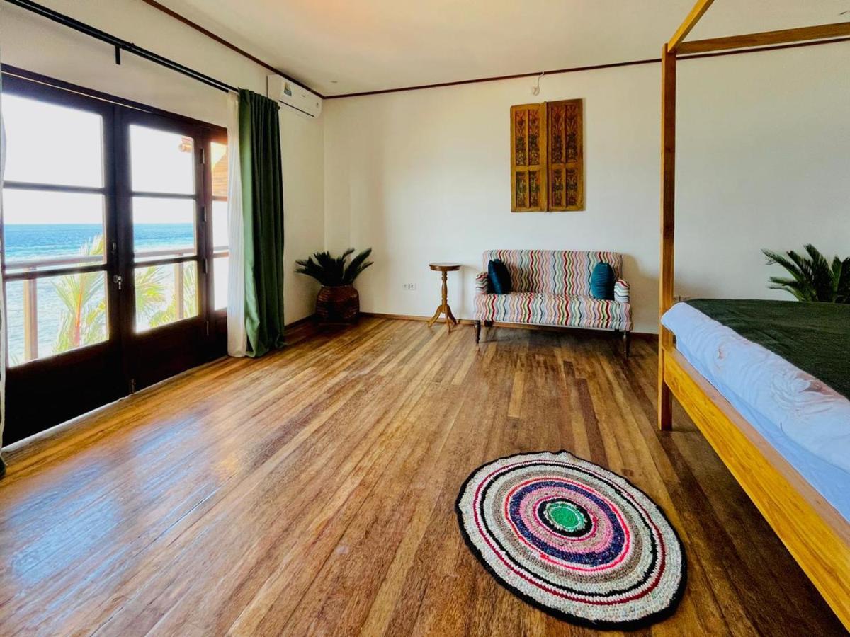 La Flaner Beachfront Nusa Penida